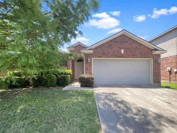 8804  Trailblazer Drive , Cross Roads Texas 76227