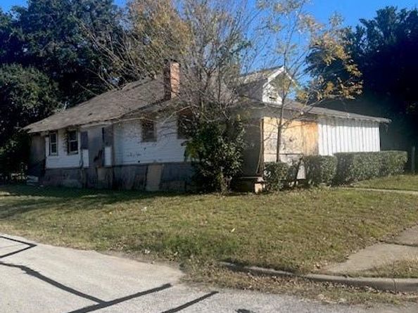 3500 S Harwood Street , Dallas Texas 75215