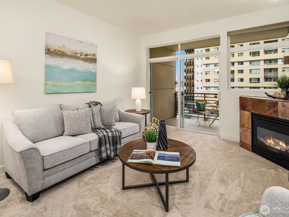 300 110th Avenue NE 312, Bellevue WA 98004