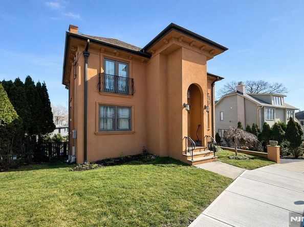416 Oncrest Terrace, Cliffside Park NJ 07010