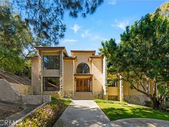 15930 Esquilime