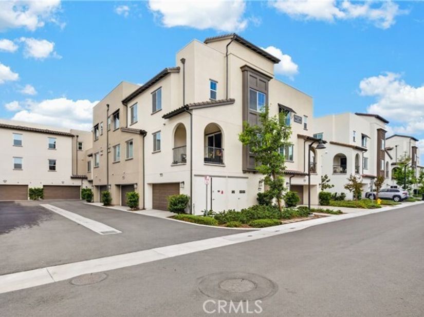 16140 Spicebush Ln, Chino CA 91708