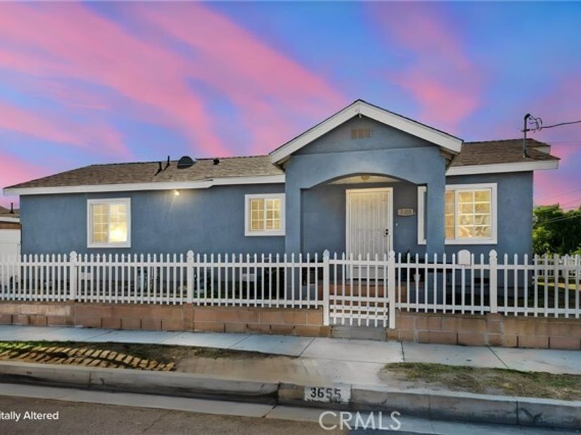 3655 Webster, Long Beach CA 90810