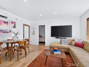 2135 Bellevue