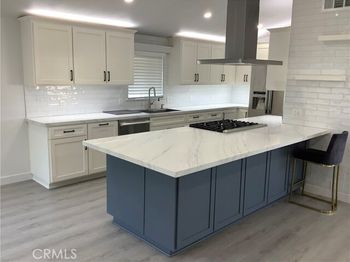 4609 E Agua