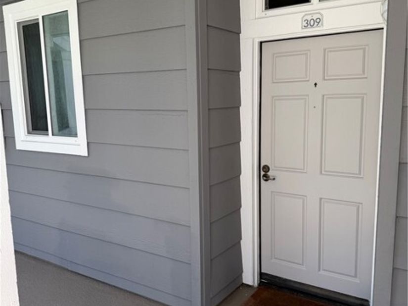 20331 Bluffside 309, Huntington Beach CA 92646
