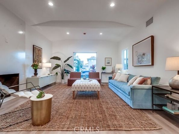 4016 6th Avenue, Los Angeles CA 90008