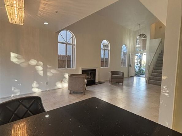 9213 Independence Way, North Hills (los Angeles) CA 91343