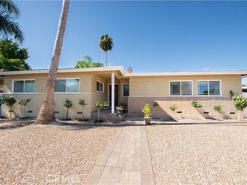 19541 Victory Boulevard