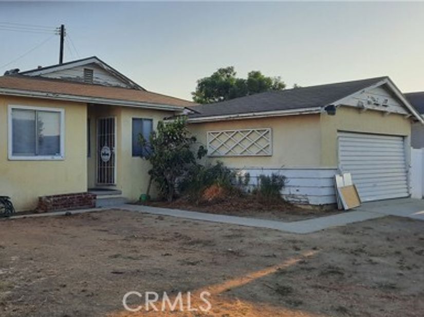 417 E Darlan, Gardena CA 90248