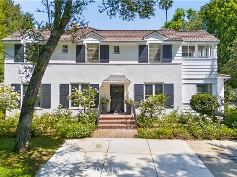 275 Arbolada Dr, Arcadia CA 91006