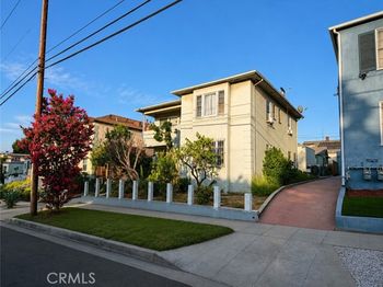 1272 Queen Anne