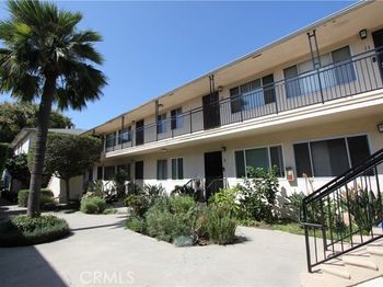 1831 E Appleton