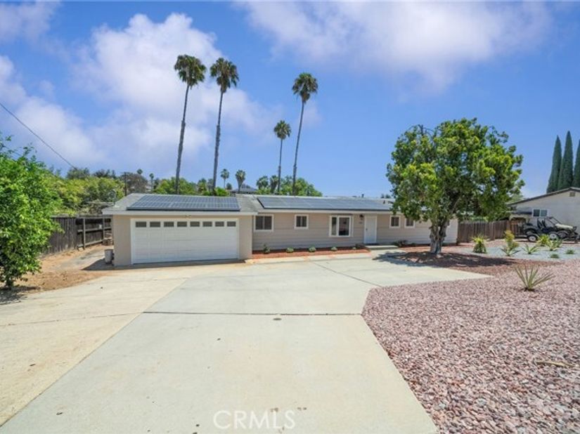 1651 Donalor, Escondido CA 92027