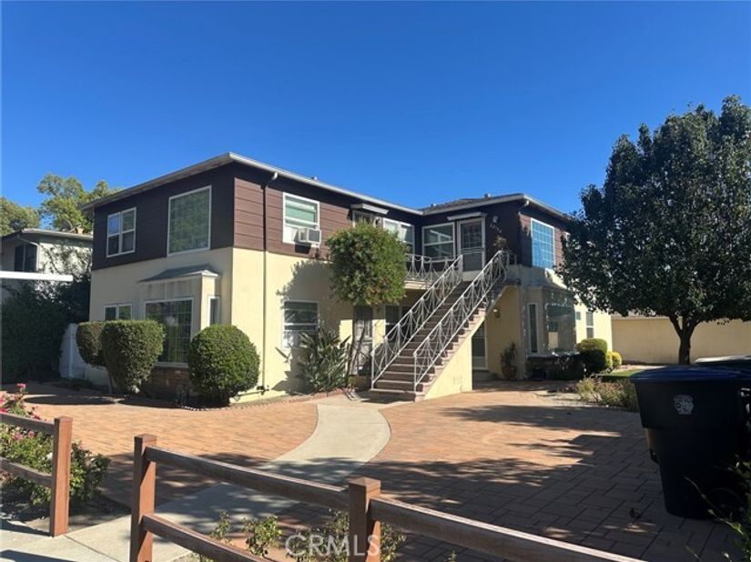 2208 W Victory, Burbank CA 91506