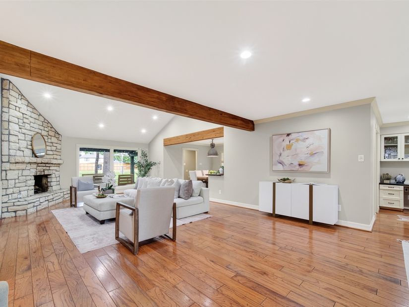 341 W Gaywood Drive, Houston TX 77079