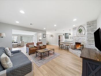 2619 Parana Drive