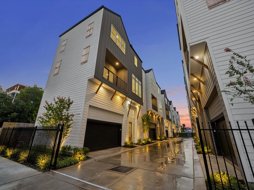 1187 W 19th Street, Houston TX 77008