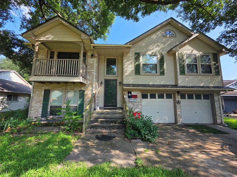 15355 Meadow Village Drive, Houston TX 77095