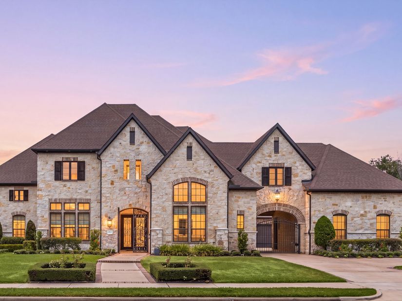 1513 Huge Oaks Street, Houston TX 77055