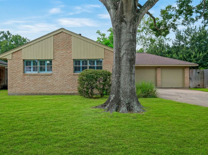 4415 Spellman Road, Houston TX 77035