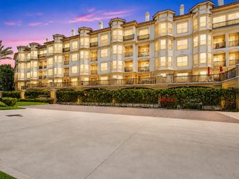 7575 Kirby Drive