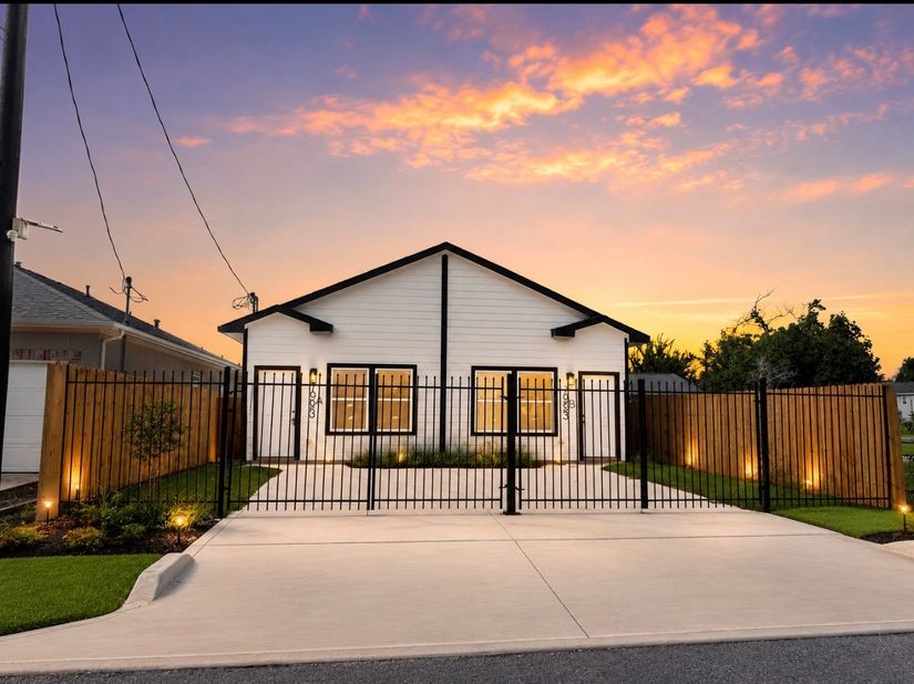 7993 Attwater Street, Houston TX 77028