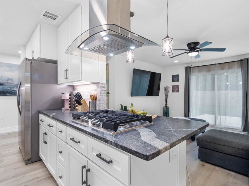 3138 Sunbeam Street, Houston TX 77051