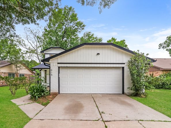 615 Old Colony Drive, Richmond TX 77406