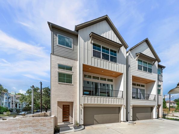 2916 Michaux Street, Houston TX 77009