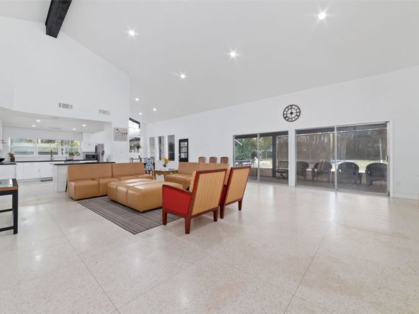 8808 Wateka Drive, Houston TX 77074