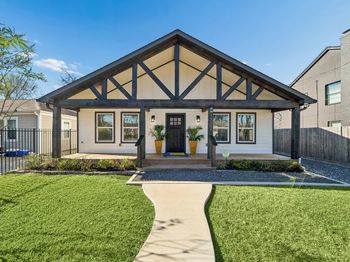 1502 Des Jardines Street