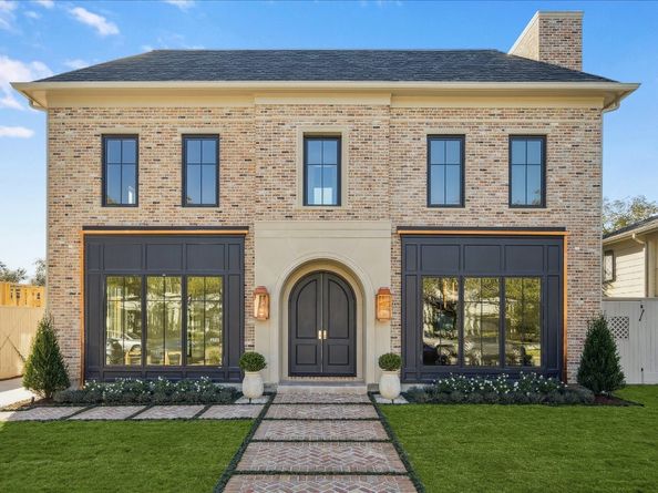 3717 Chevy Chase Drive, Houston TX 77019