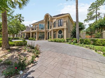 2814 Cedar Woods Place