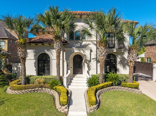 4134 Bellefontaine Street, Houston TX 77025