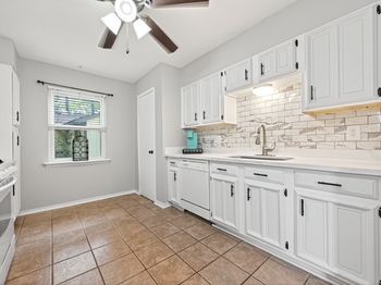 3319 Sycamore Springs Drive