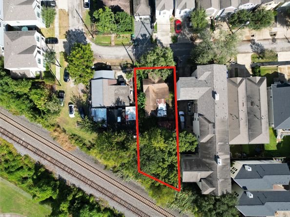 5845 Darling Street, Houston TX 77007