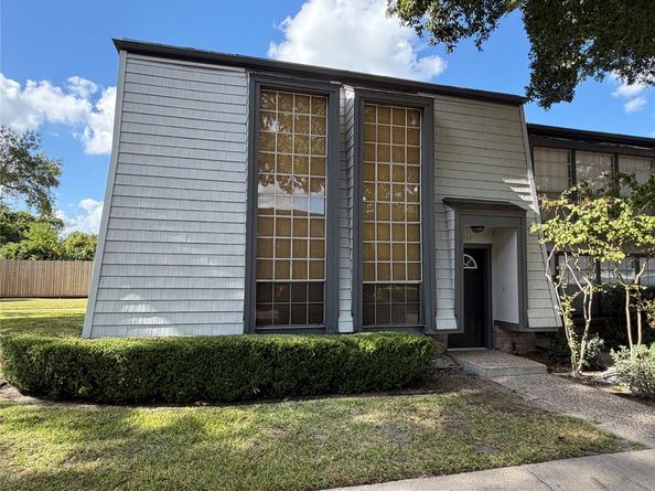 10141 Beekman Place Drive, Houston TX 77043