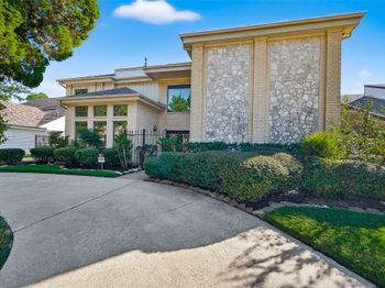 1698 Creekside Drive