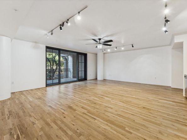 3030 Post Oak Boulevard 203, Houston TX 77056