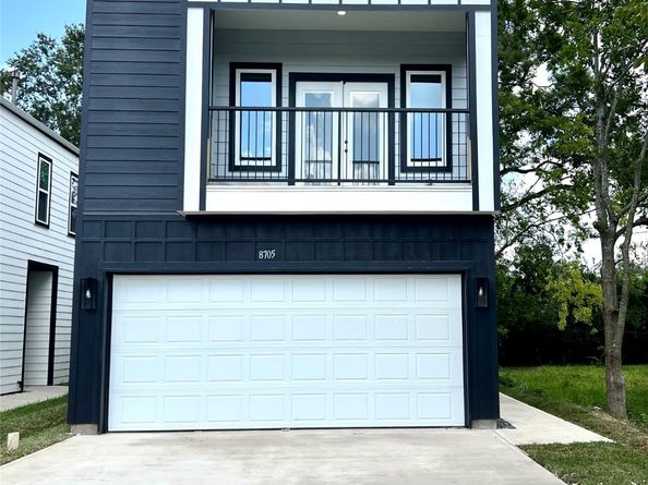 8705 Sunderland Road, Houston TX 77028