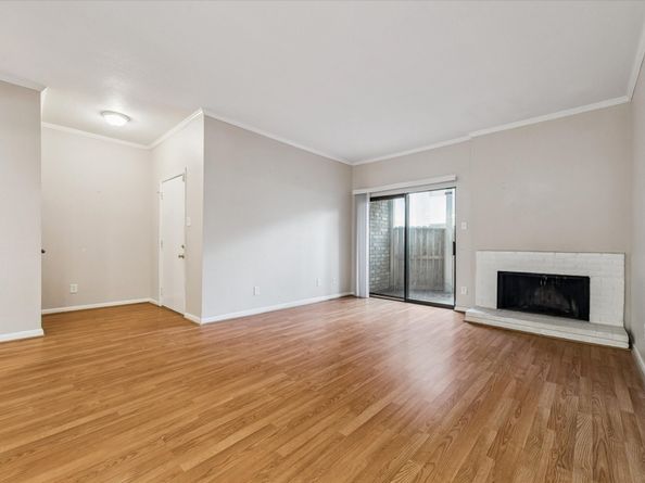 8100 Cambridge Street 19, Houston TX 77054