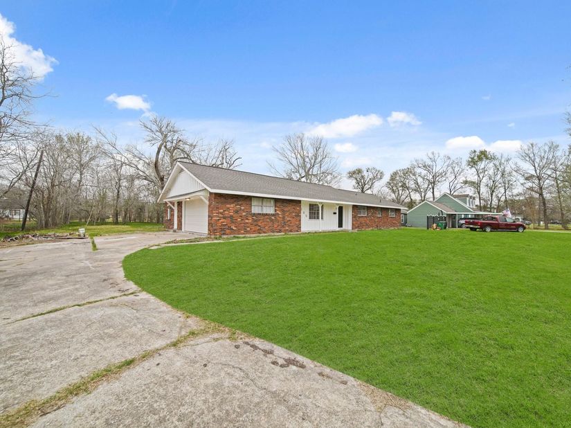 7265 Ashburn Street, Houston TX 77061