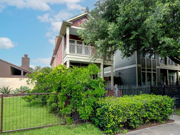1511 Harvard Street, Houston TX 77008