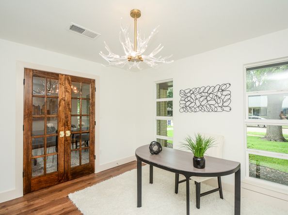 6214 Yarwell Drive, Houston TX 77096
