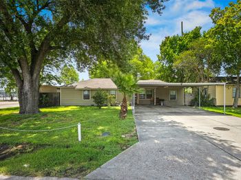 8822 Koala Drive