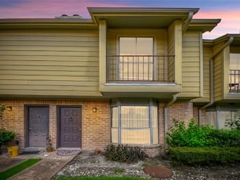 9350 Country Creek Drive