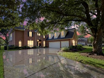2319 Quarterpath Drive