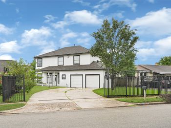 10535 Emnora Lane
