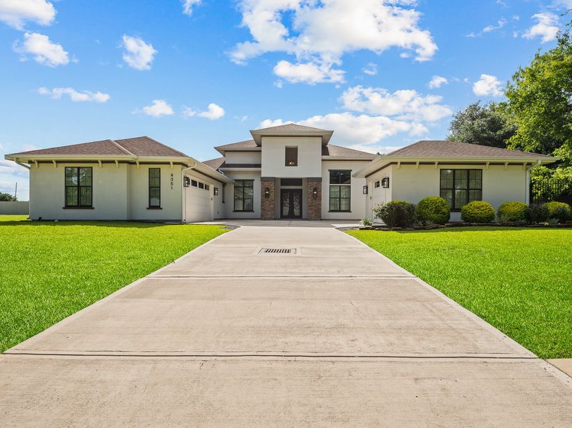 4351 Frontier Drive, Houston TX 77041